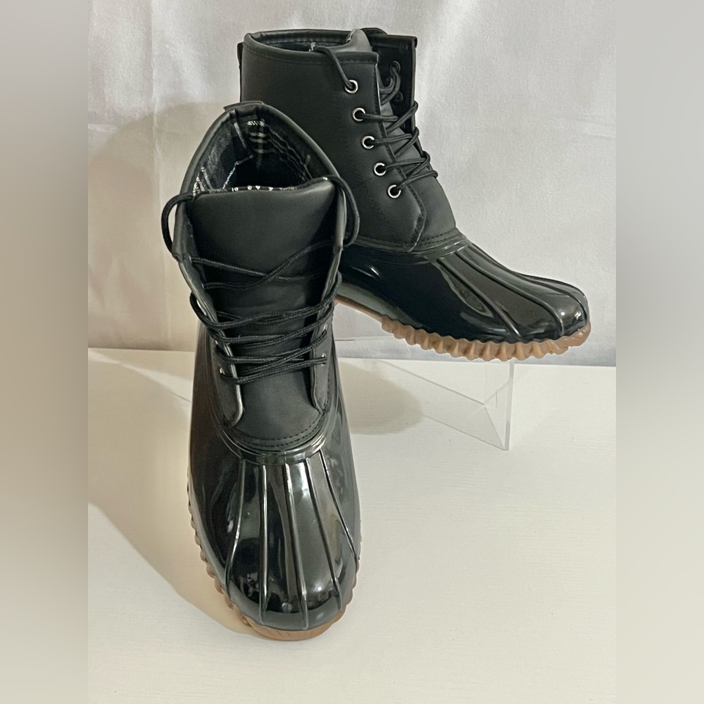 Charles Albert Black Duck lace up Fleece Line Boot Winter Snow Rain Women's Sz 9